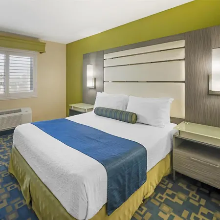 Best Western Antelope Inn & Suites Red Bluff Exterior photo