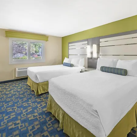 Best Western Antelope Inn & Suites Red Bluff Exterior photo