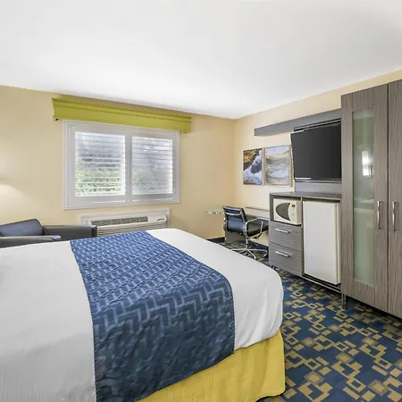 Best Western Antelope Inn & Suites Red Bluff Exterior photo