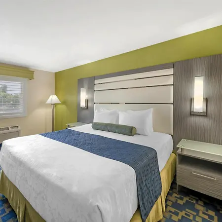 Best Western Antelope Inn & Suites Red Bluff Exterior photo