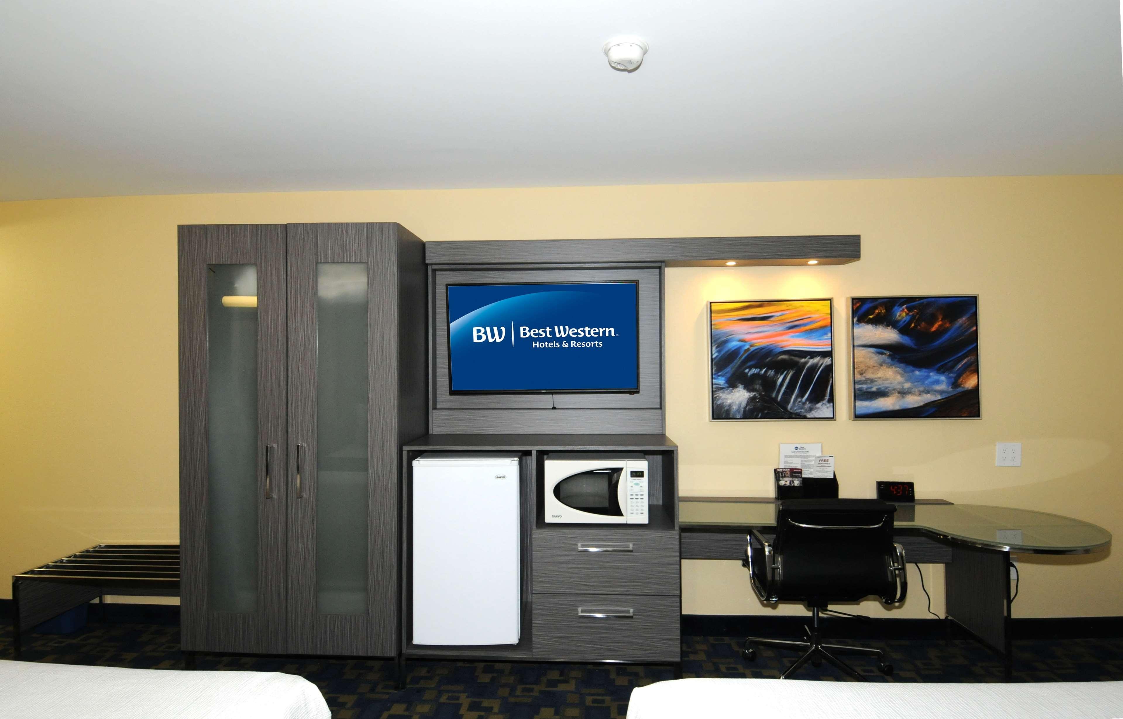 Western Antelope Inn&suites 3*