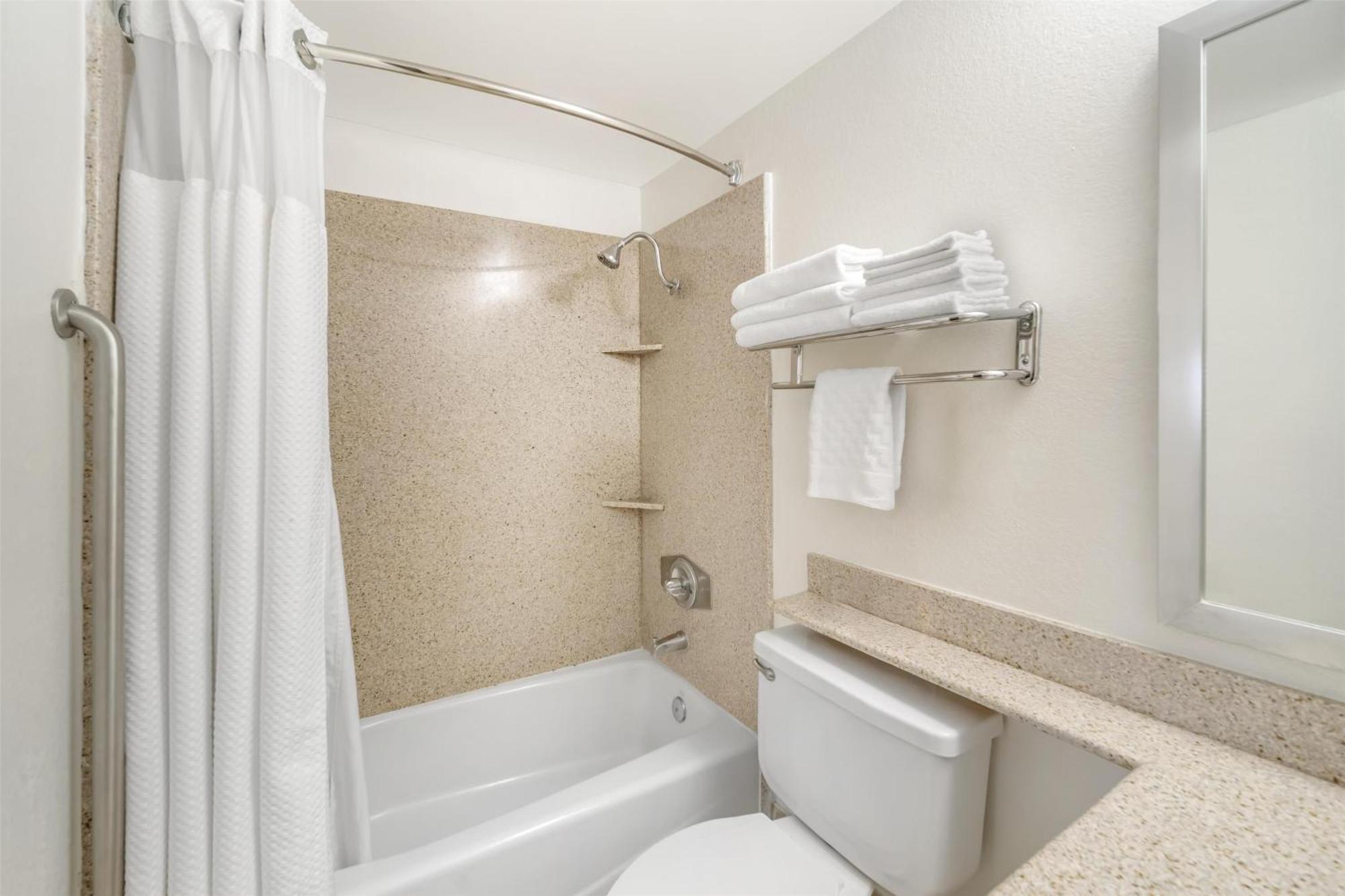 Western Antelope Inn&suites 3*
