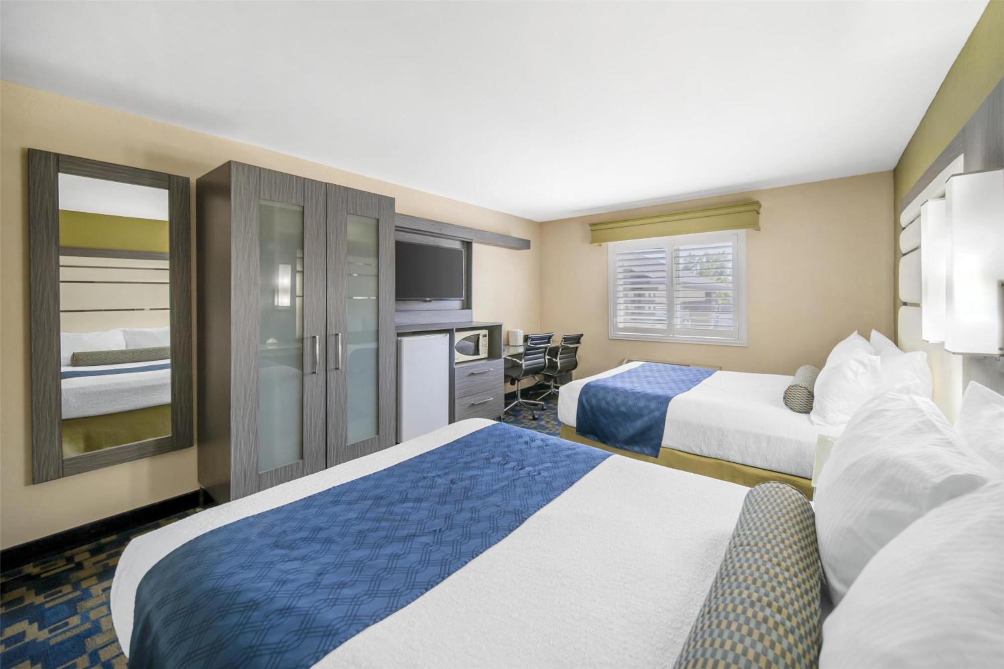 Western Antelope Inn&suites Hotel 3*