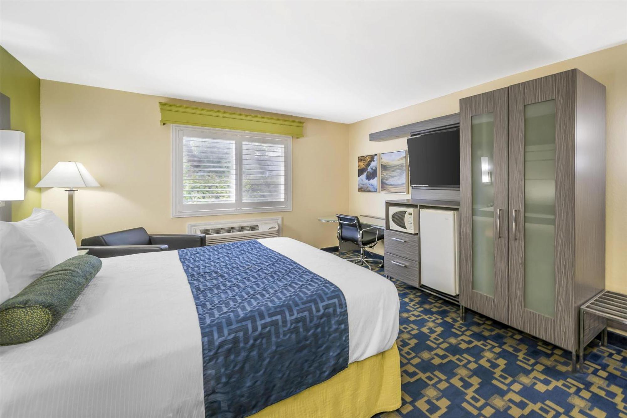 Western Antelope Inn&suites Hotel 3*