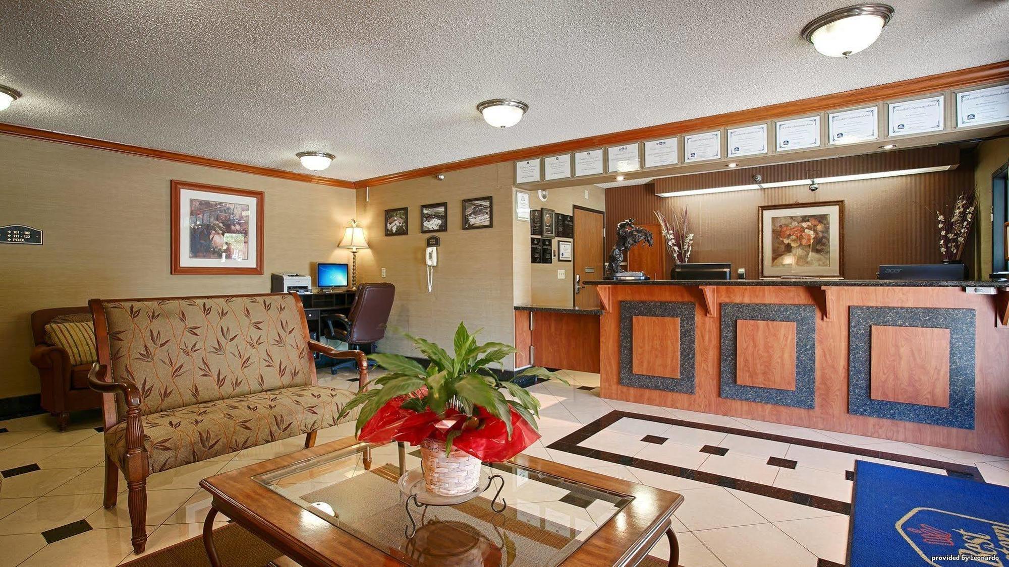 Western Antelope Inn&suites Hotel